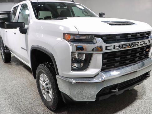Used 2022 Chevrolet Silverado 2500 LT AWD/4WD image 5