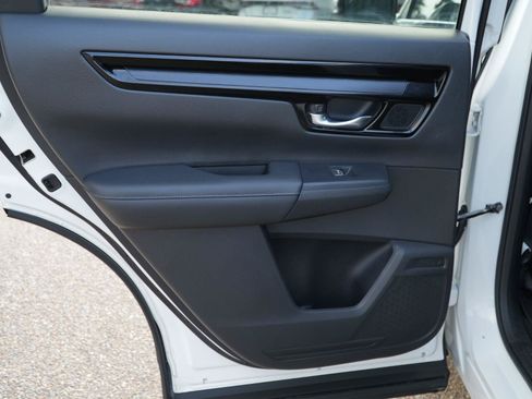 Used 2025 Honda CR-V EX-L image 18