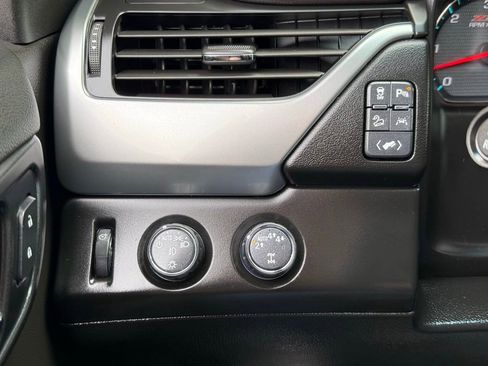 Used 2018 Chevrolet Tahoe LT image 37
