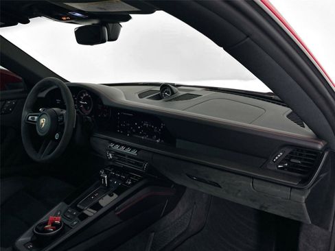 Certified 2024 Porsche 911 Carrera GTS RWD image 32