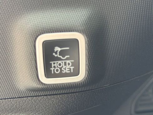 Used 2025 Jeep Grand Cherokee Summit image 52