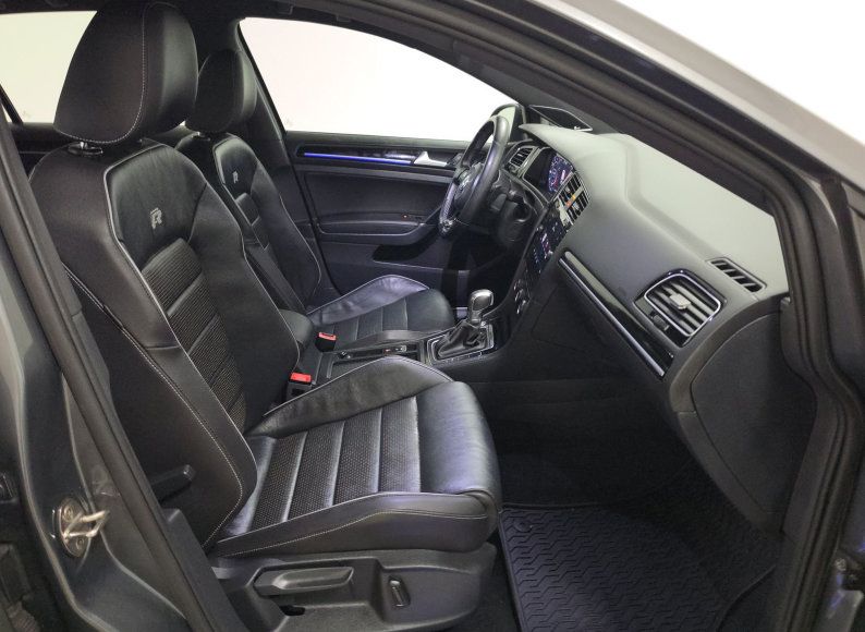 Used 2019 Volkswagen Golf R 4-Door AWD/4WD image 12