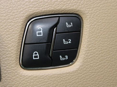 Used 2021 Ford F250 Lariat w/ Lariat Ultimate Package image 37