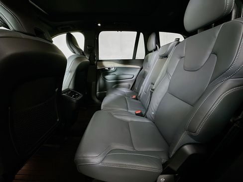 Used 2024 Volvo XC90 B6 Ultimate w/ Protection Package Premier image 29