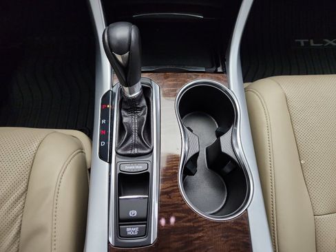 Certified 2018 Acura TLX w/ Technology Package image 24