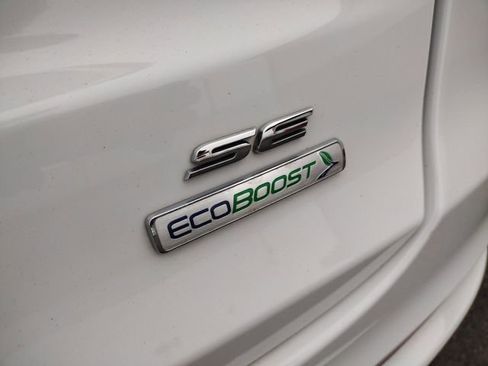 Used 2020 Ford Fusion SE image 44