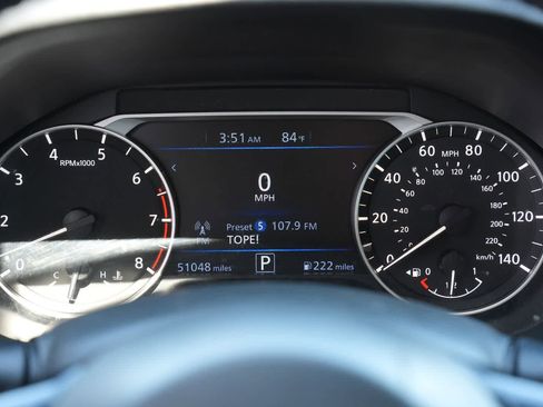 Used 2019 Nissan Altima 2.5 SR w/ SR Premium Package image 12