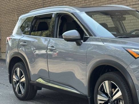 Used 2022 Nissan Rogue SL w/ SL Premium Package AWD/4WD image 4