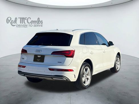 Used 2021 Audi Q5 Premium w/ Convenience Package image 5