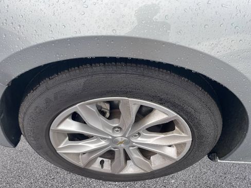 Used 2023 Chevrolet Malibu LT FWD image 12