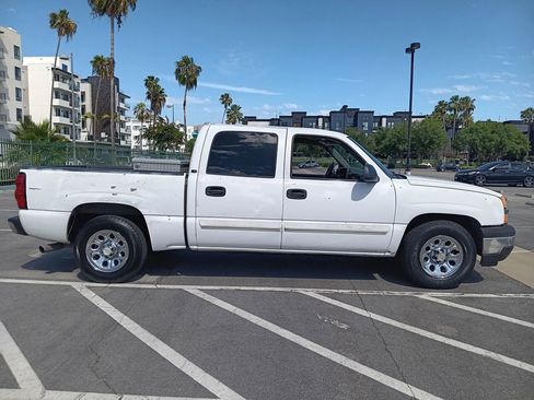 Used 2005 Chevrolet Silverado 1500 LS w/ Light Duty Power Package RWD image 4