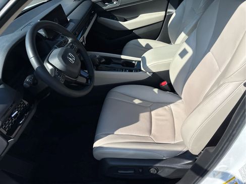 Used 2023 Honda Accord EX-L image 7