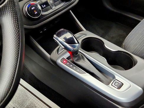 Used 2024 Buick Envista Preferred FWD image 16