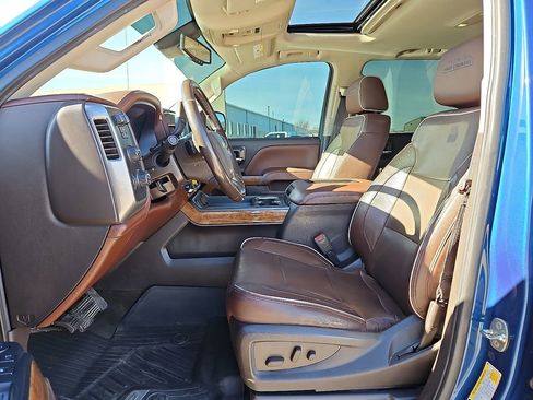 Used 2018 Chevrolet Silverado 1500 High Country image 10