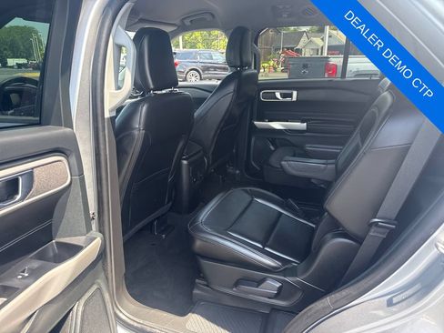 Used 2024 Ford Explorer XLT w/ Equipment Group 202A AWD/4WD image 13