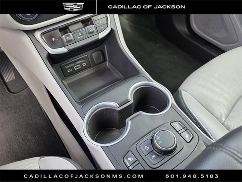 Used 2024 GMC Terrain SLT image 20