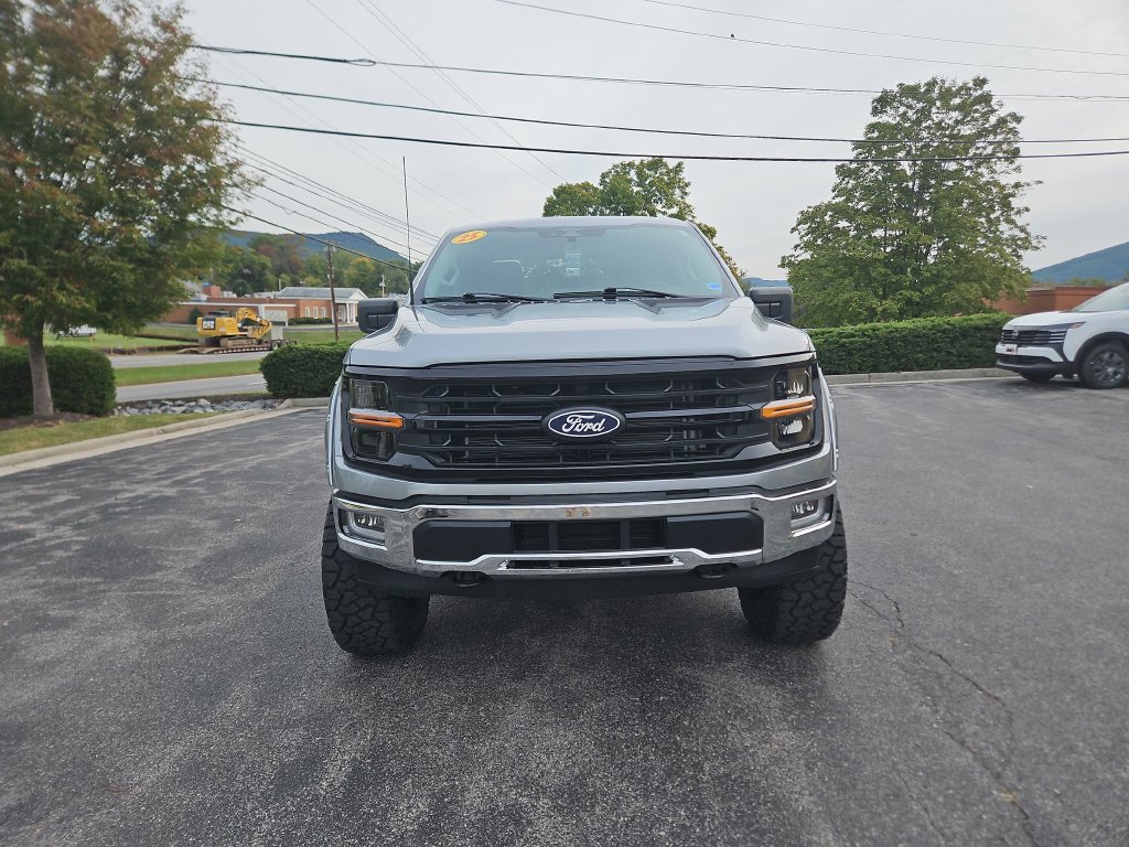 Used 2025 Ford F150 XLT w/ Equipment Group 301A Standard AWD/4WD image 9