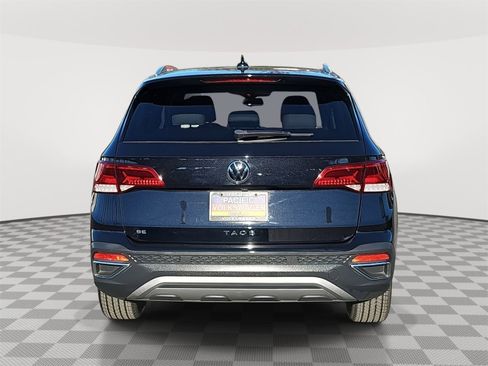Used 2022 Volkswagen Taos SE image 6