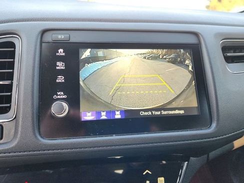 Used 2019 Honda HR-V EX image 17