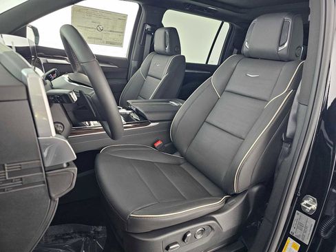 New 2026 Cadillac Escalade ESV Luxury AWD/4WD image 22
