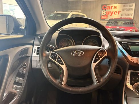 Used 2012 Hyundai Elantra Limited FWD image 13