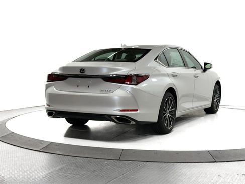 New 2025 Lexus ES 350 w/ Premium Package image 12