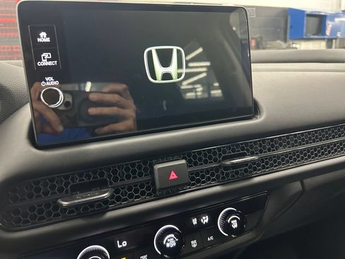 New 2027 Honda HR-V LX image 17
