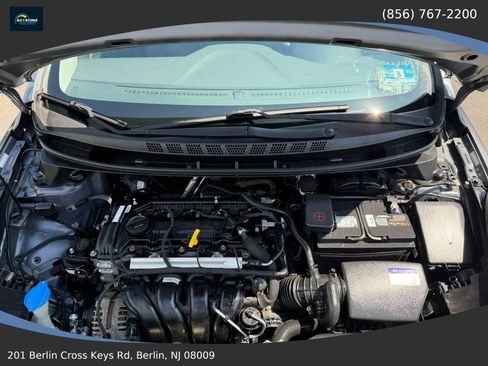 Used 2016 Hyundai Elantra SE FWD image 27