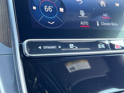 Certified 2024 Mercedes-Benz C 300 4MATIC Sedan image 32