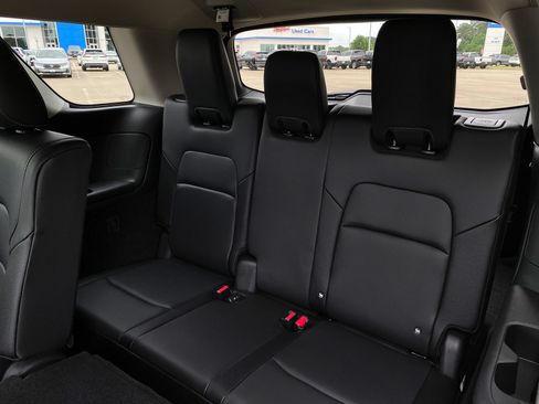 Used 2025 Nissan Pathfinder SL FWD image 30