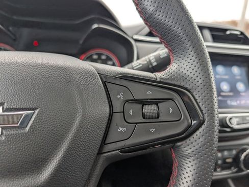 Used 2023 Chevrolet TrailBlazer RS w/ Sun and Liftgate Package image 13