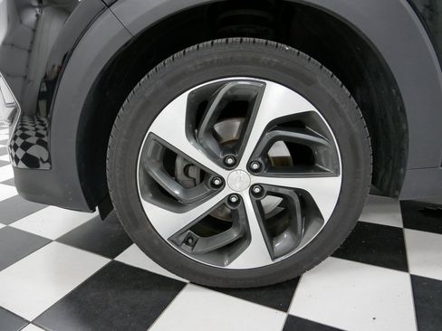 Used 2017 Hyundai Tucson Sport w/ Cargo Package image 9