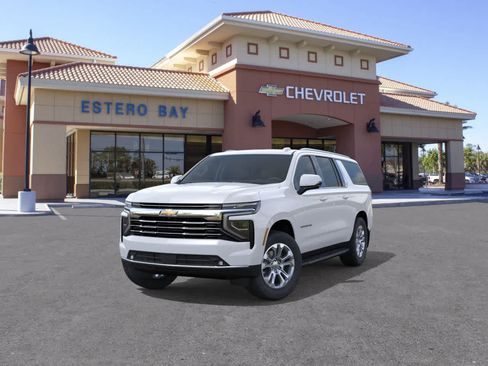 New 2026 Chevrolet Suburban LT w/ Comfort Package image 8