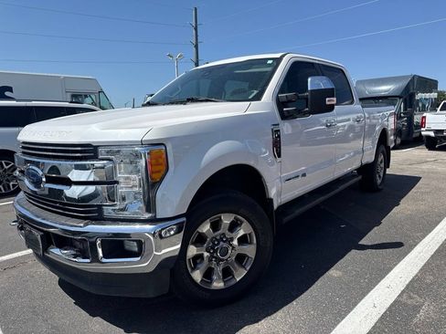 Used 2017 Ford F250 Lariat w/ Lariat Ultimate Package AWD/4WD image 1