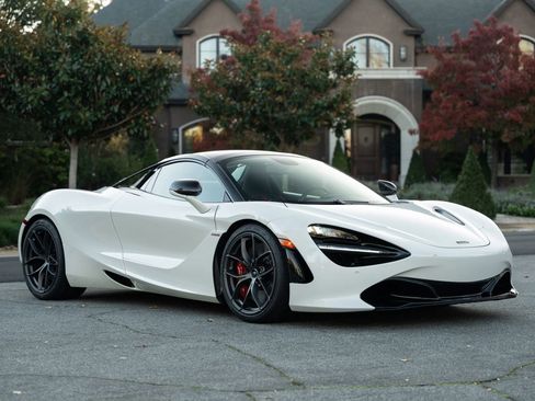 Used 2021 McLaren 720S Spider image 12