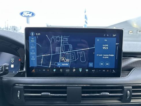 Used 2025 Lincoln Corsair Reserve image 21