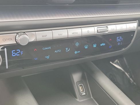 New 2025 Hyundai Ioniq 6 SE image 11