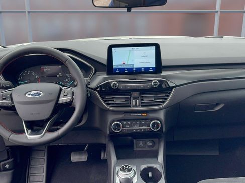 Certified 2022 Ford Escape SEL w/ SEL Stealth AWD Package image 12
