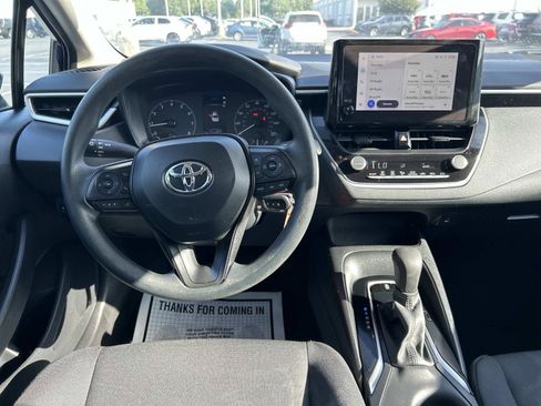 Used 2024 Toyota Corolla LE FWD image 12