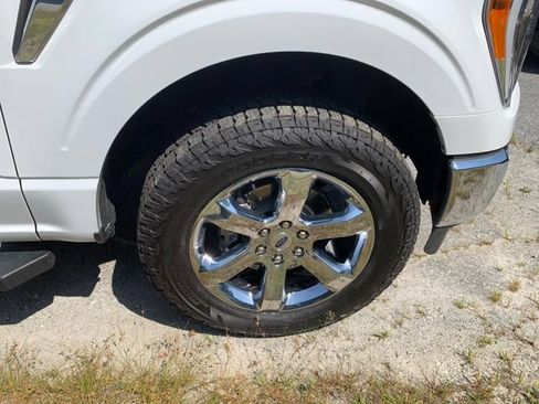 Used 2023 Ford F150 Lariat w/ Max Trailer Tow Package AWD/4WD image 11