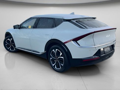 Used 2023 Kia EV6 Wind w/ Wind Technology Package image 10
