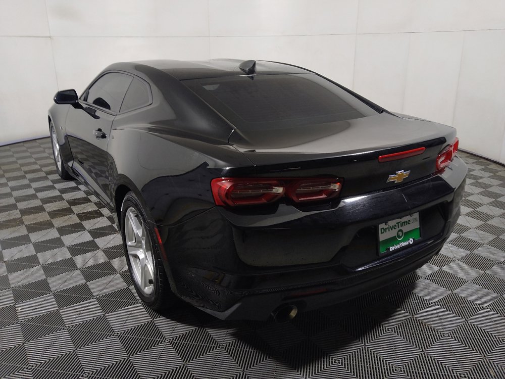 Used 2020 Chevrolet Camaro LT RWD image 6