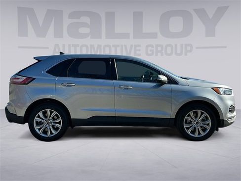 Used 2024 Ford Edge Titanium image 6