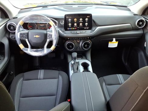 New 2026 Chevrolet Blazer LT w/ Convenience Package AWD/4WD image 16
