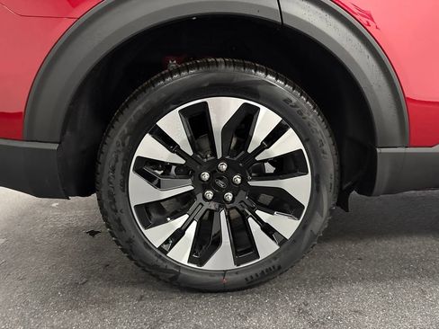 New 2026 Ford Explorer Platinum w/ LUX Leather Package AWD/4WD image 13