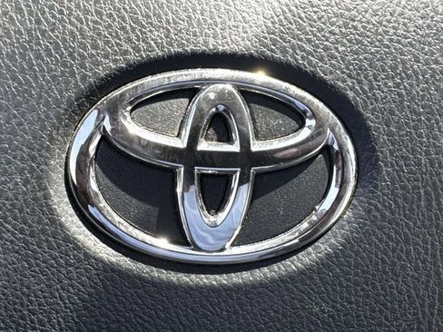 Used 2023 Toyota Camry SE AWD/4WD image 31