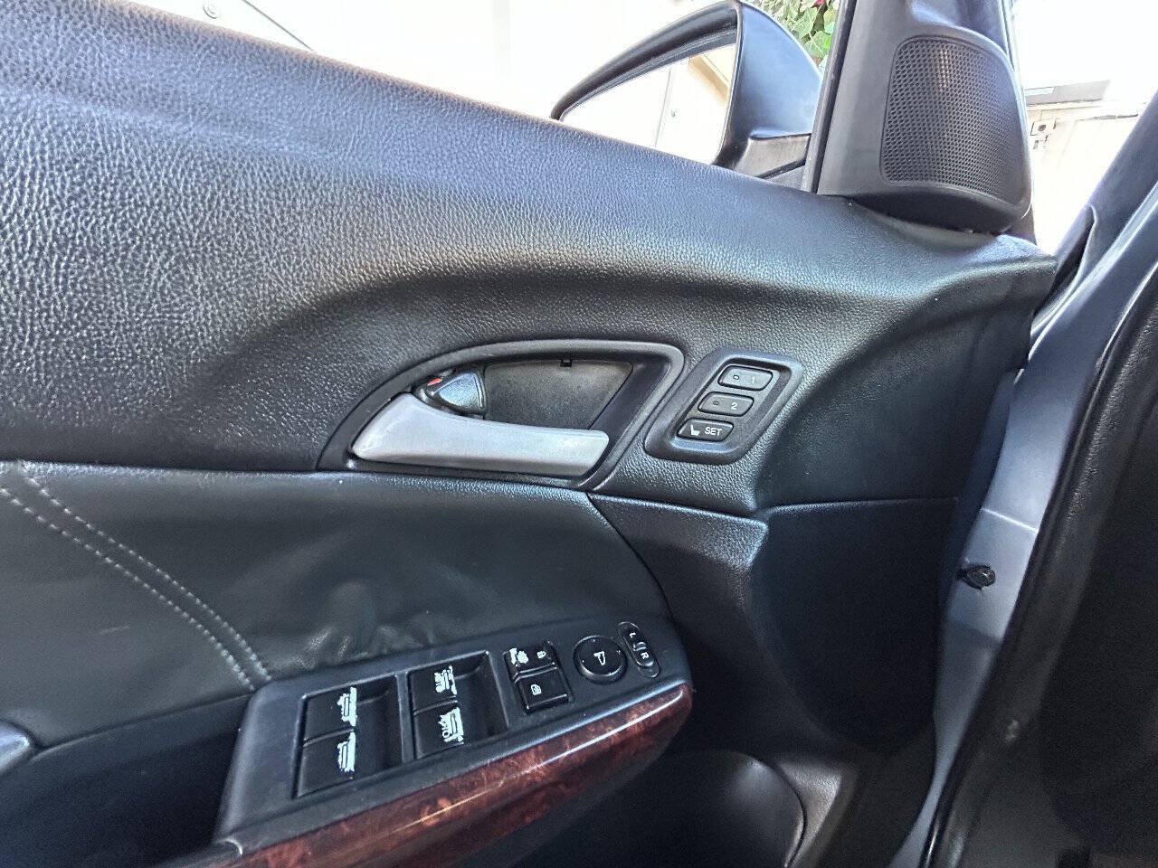 Used 2011 Honda Crosstour EX-L image 15