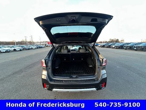 Used 2021 Subaru Outback Limited image 12