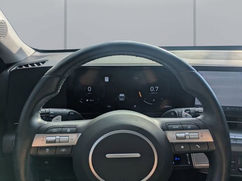 Used 2024 Hyundai Kona Limited image 31