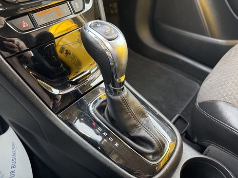 Used 2020 Buick Encore Preferred image 41